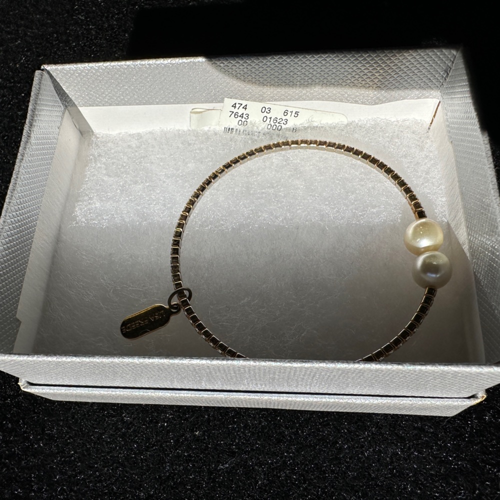 Neiman Marcus Lisa Freede Wrap Bracelet - Picture 2 of 3